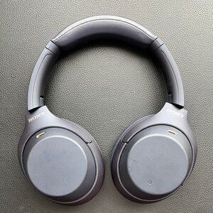 SONY XM4 - NAVY BLUE